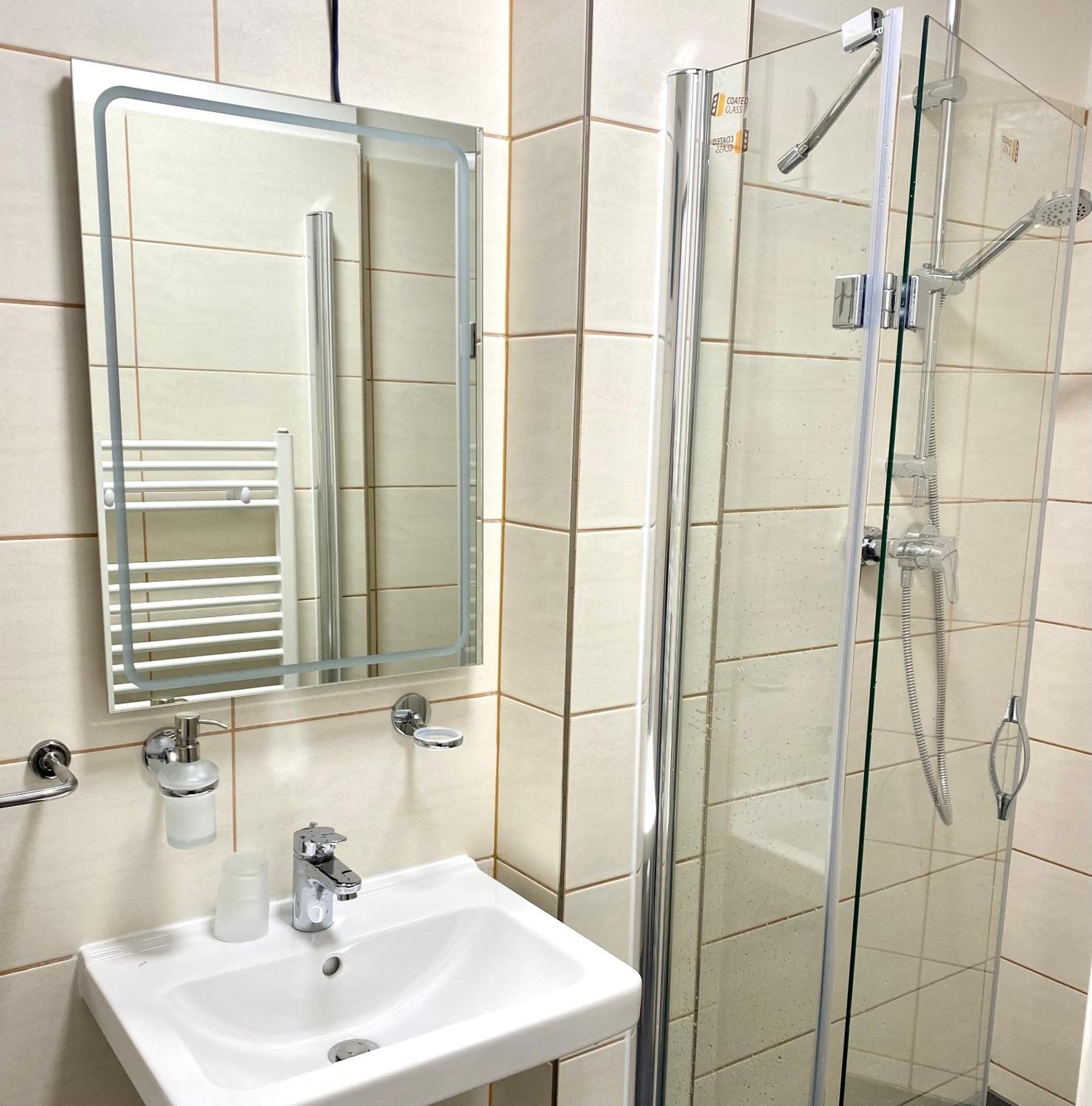 Hotel Labe Hrensko Ngoại thất bức ảnh