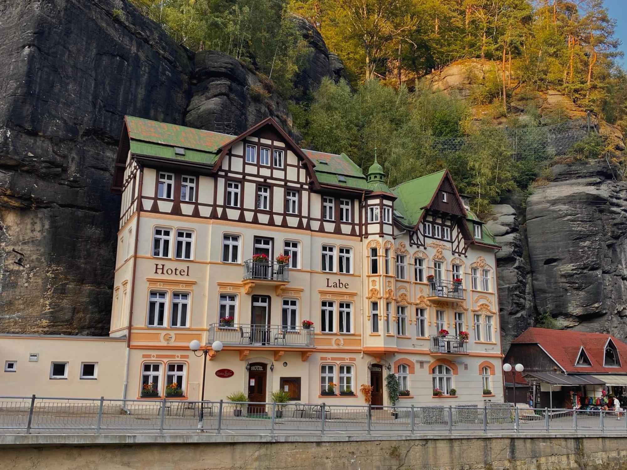 Hotel Labe Hrensko Ngoại thất bức ảnh